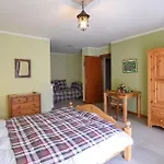 Awesome In Pezzoro Apartmán
